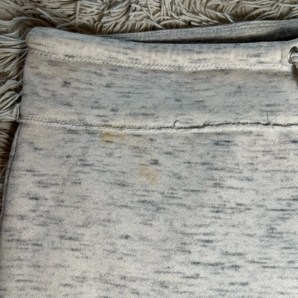 Calvin Klein White and Grey Capri Lounge Pants - Picture 9 of 12